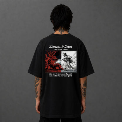 Camiseta Oversized Demon And Jesus